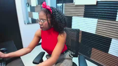 Sarahi pusey online show from July 2026 12:25:01 PM