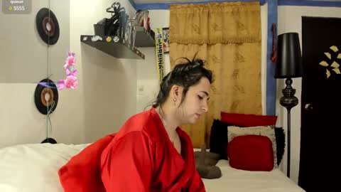 Snapshot of sarahjey chatting on January 2025 01:16:02 PM SARAHJEY online show from January 2025 01:16:02 PM