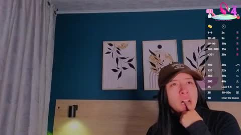 Snapshot of sarahmiler_ chatting on October 2025 11:52:01 AM Sarah online show from October 2025 11:52:01 AM