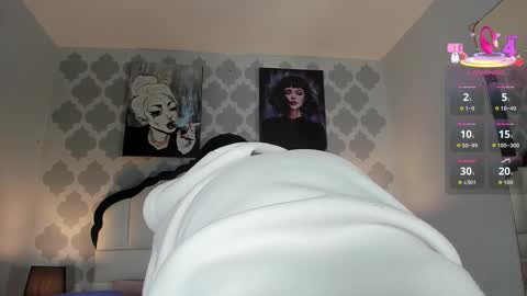 Snapshot of sarahmiler_ chatting on November 2025 07:48:02 PM Sarah online show from November 2025 07:48:02 PM