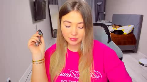 Sarah online show from February 2026 02:45:01 PM