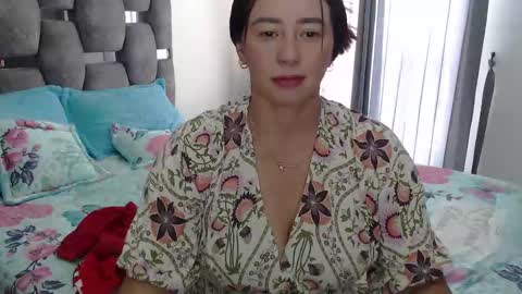 Lia online show from March 2026 07:05:01 PM