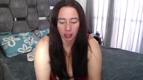 Lia online show from May 2026 12:00:01 PM