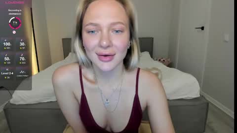 sarahphyllis online show from May 2026 07:32:02 PM