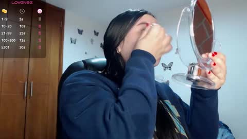 Snapshot of sarahros1 chatting on October 2025 04:09:02 AM Sarah online show from October 2025 04:09:02 AM