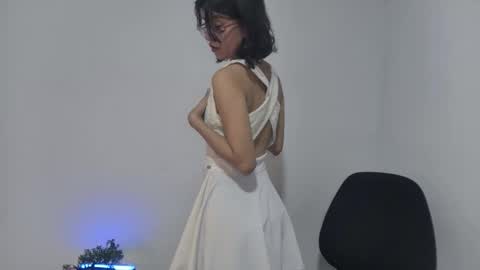 Sarah  online show from October 2025 08:20:01 PM