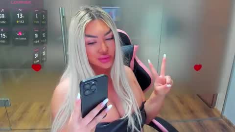 Sarah online show from March 2026 02:33:01 PM