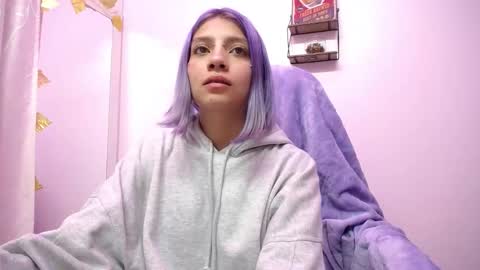 Snapshot of sarai_petite_ chatting on February 2025 05:56:01 AM SARAI online show from February 2025 05:56:01 AM