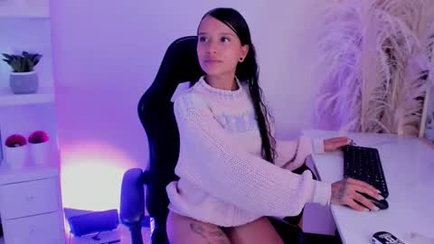 sarajoness__ online show from February 2026 06:40:02 AM