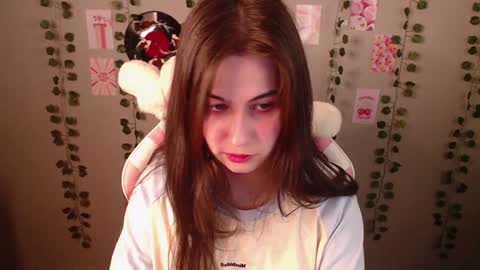 Snapshot of sarakinski chatting on December 2024 01:32:01 PM Sara online show from December 2024 01:32:01 PM