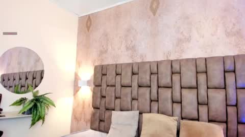 Sara online show from September 2025 12:21:02 PM