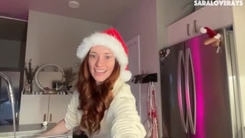 Snapshot of saraloverays chatting on December 2024 12:27:01 AM Back from Vacay Follow for more here online show from December 2024 12:27:01 AM