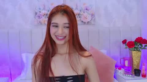 Sara Lugo  online show from June 2026 08:02:01 PM