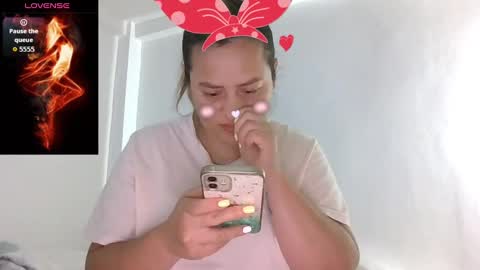 sara martinez online show from September 2025 02:22:02 AM