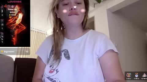 sara martinez online show from September 2025 02:18:02 PM