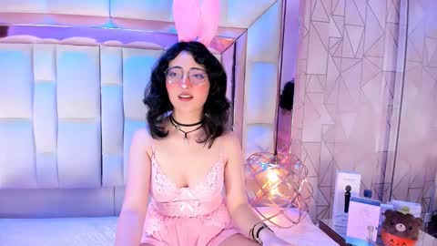 sara  online show from October 2025 06:14:02 AM