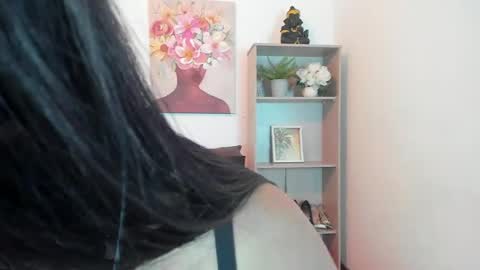 saramilf_69 online show from May 2026 04:20:02 AM