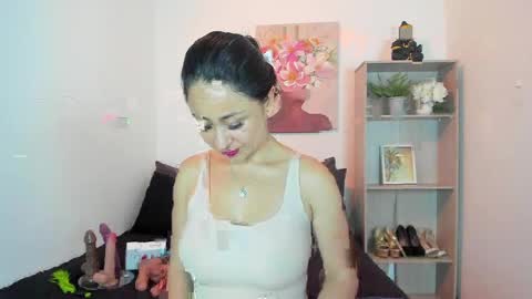 saramilf_69 online show from May 2026 04:21:01 AM