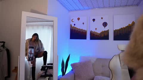 Snapshot of saraparisi_ chatting on December 2024 09:11:01 PM Sara online show from December 2024 09:11:01 PM