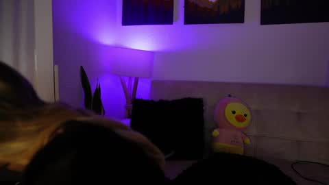 Snapshot of saraparisi_ chatting on February 2025 01:19:02 AM Sara online show from February 2025 01:19:02 AM