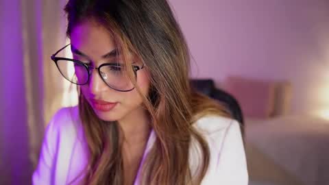 Sara online show from October 2025 12:49:02 AM