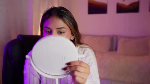 Sara online show from October 2025 11:51:02 PM