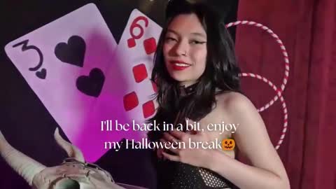   online show from October 2025 11:54:01 AM