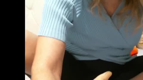 Snapshot of sarasexx33 chatting on March 2025 02:42:02 PM sarasexx33 online show from March 2025 02:42:02 PM