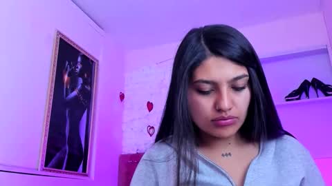 Snapshot of sarastonesx chatting on October 2025 09:05:02 AM sarastonesx online show from October 2025 09:05:02 AM