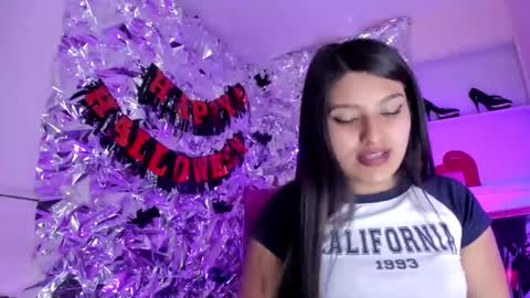 Snapshot of sarastonesx chatting on October 2025 08:00:02 AM sarastonesx online show from October 2025 08:00:02 AM