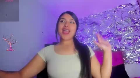 Snapshot of sarastonesx chatting on February 2026 06:21:01 AM sarastonesx online show from February 2026 06:21:01 AM