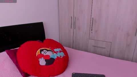 Sara   online show from June 2026 03:11:01 PM