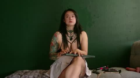 Sara Herrera online show from May 2026 07:20:01 PM
