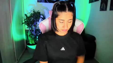 saratukkerr online show from November 2025 06:13:02 AM