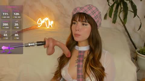   - independient model online show from December 2024 04:04:01 AM