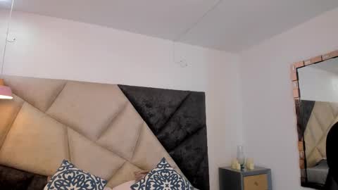      online show from October 2025 01:02:02 AM