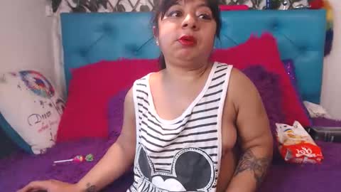Sara Wills online show from May 2026 07:19:02 PM