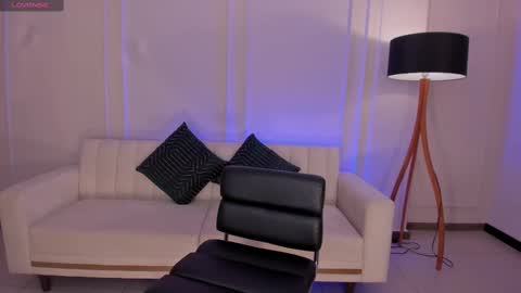 Sara Winstone online show from February 2025 10:14:01 PM