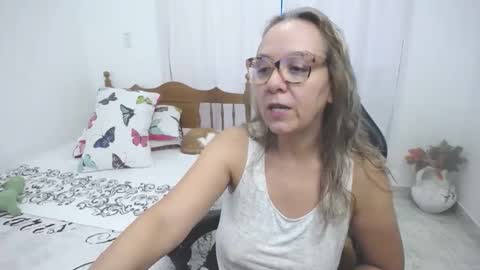 saray1221 online show from March 2026 06:10:01 PM