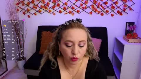 Saray  online show from September 2025 11:48:01 AM