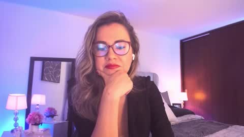 Snapshot of sarhamccormick chatting on February 2026 01:19:01 PM sarha online show from February 2026 01:19:01 PM