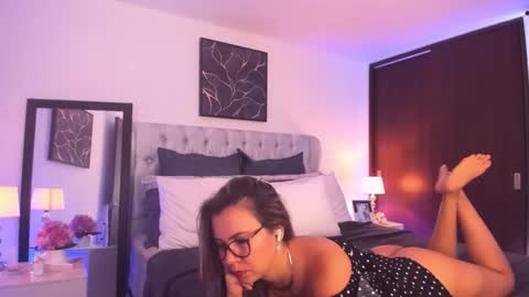 Snapshot of sarhamccormick chatting on March 2026 01:29:02 PM sarha online show from March 2026 01:29:02 PM