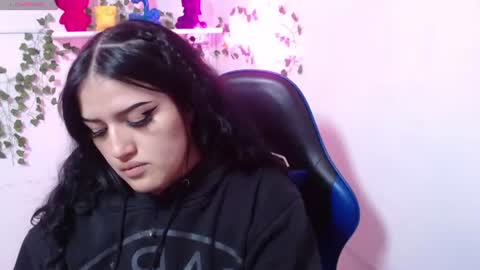 Snapshot of sari_belle chatting on July 2026 10:54:01 AM Sari online show from July 2026 10:54:01 AM