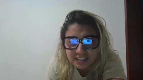 Snapshot of sarissmunera chatting on February 2025 08:05:02 PM sarissmunera online show from February 2025 08:05:02 PM