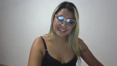 Snapshot of sarissmunera chatting on February 2025 04:07:01 AM sarissmunera online show from February 2025 04:07:01 AM