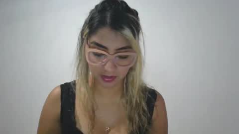 Snapshot of sarissmunera chatting on March 2025 03:13:02 PM sarissmunera online show from March 2025 03:13:02 PM