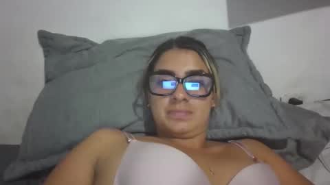 Snapshot of sarissmunera chatting on October 2025 12:32:02 AM sarissmunera online show from October 2025 12:32:02 AM