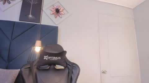 Sara  online show from December 2024 03:58:01 AM