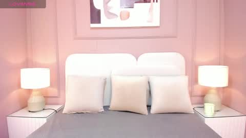 Sara  online show from December 2024 11:34:01 AM