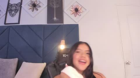 Sara  online show from December 2024 06:10:02 AM